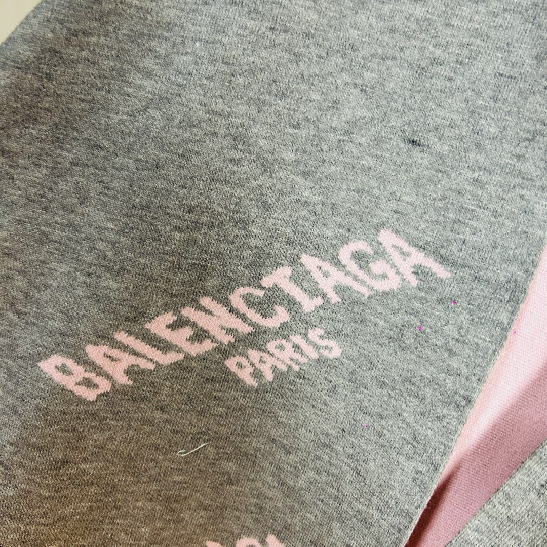 Balenciaga poncho with sleeves (Category: Luxury Apparel) located in Baguio. Submitted by kckc_luxury (Listing ID 1468407069, Image 3). Description: Free size Excellent .