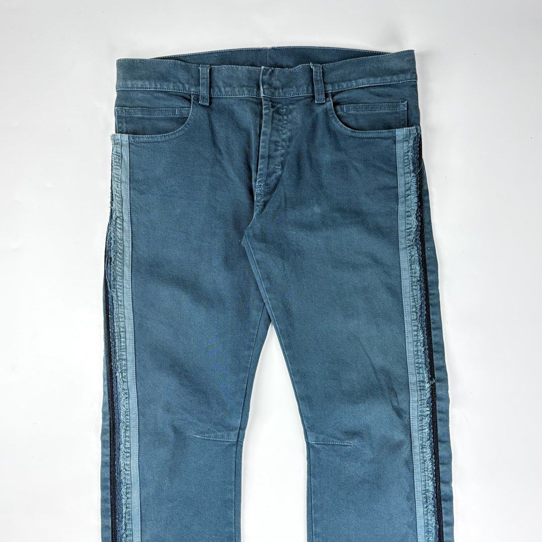 Balmain - Christophe Decarnin - Side Tape Pants (Category: Luxury Apparel) located in Bacolod City. Submitted by cast.archives (Listing ID 1468295928, Image 3). Description: Balmain - Christophe Decarnin - Side Tape Pants Waist: 32" Length: 39" Inseam:32" Leg opening: 7" Condition: Very good Flaw: Cut tags.