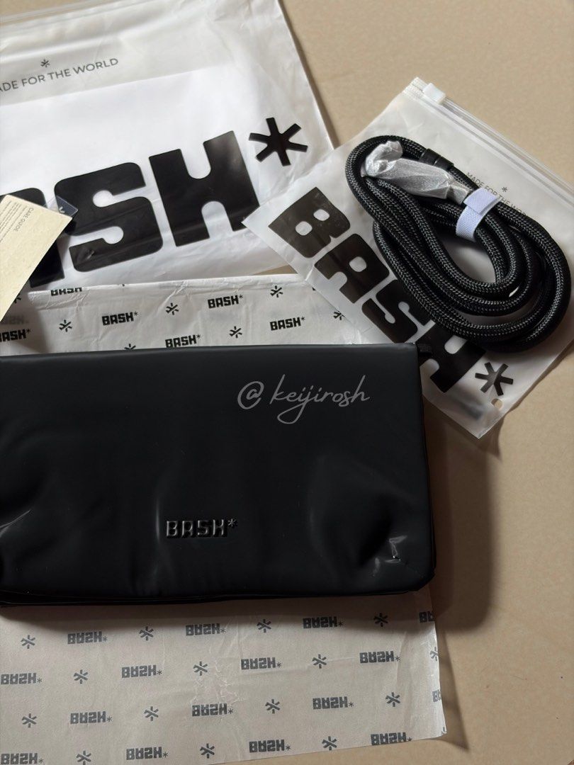 BASH Alps Cache Wallet (Regular Size) (Category: Wallets & Card holders) located in Meycauayan. Submitted by keijiroshie (Listing ID 1468453150, Image 2). Description: [ wts lfb ph ! ◜◡◝ 💬 ] — discounted bash alps collection cache wallet (regular) ✧ onhand, authentic, brand new ✧ with straps and ziplock ✧ strictly payo! 💰: 650 ea + sf available: (1) mist (1) carbon t. sling bag small bag wallet cards.