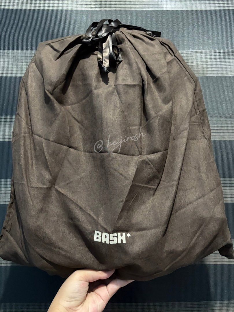 BASH Weekday Backpack in Carbon and Terra (Category: Backpacks) located in Meycauayan. Submitted by keijiroshie (Listing ID 1468445137, Image 3). Description: [ wts lfb ph ! ◜◡◝ 💬 ] — discounted bash weekday backpack in terra and carbon ✧ onhand, authentic, brand new ✧ with dust bag and ziplock ✧ strictly payo! 💰: 2,200 ea + sf available: 1 carbon 1 terra t. school office laptop bag.