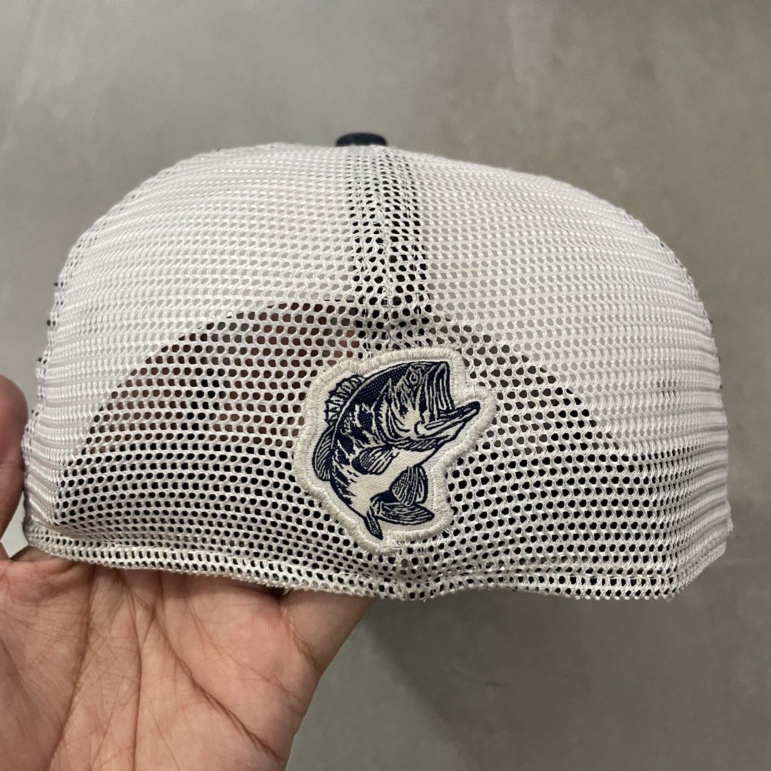 Bass Pro Shops Trucker Close Cap (Category: Hats & Beanies) located in Mabalacat. Submitted by goldengarms_ (Listing ID 1468360931, Image 3). Description: Size: Youth; can fit up to medium Condition: Excellent Color rate: 9.5/10 or better Issue: N/A; minimal dirt Price is still negotiable for sure buyer 👍 - Payment thru GCash, Maya or Security Bank 💳 - Shipping via J&T Express 🛩️ Pm us for more details. Thank you! 📩 .