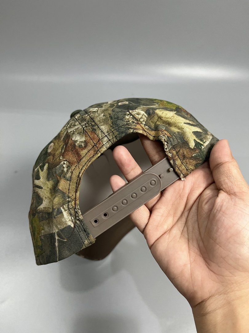 BASSPRO REELTREE SNAPBACK CAP (Category: Caps & Hats) located in Taguig. Submitted by oneday_pickenget (Listing ID 1468384892, Image 3). Description: .