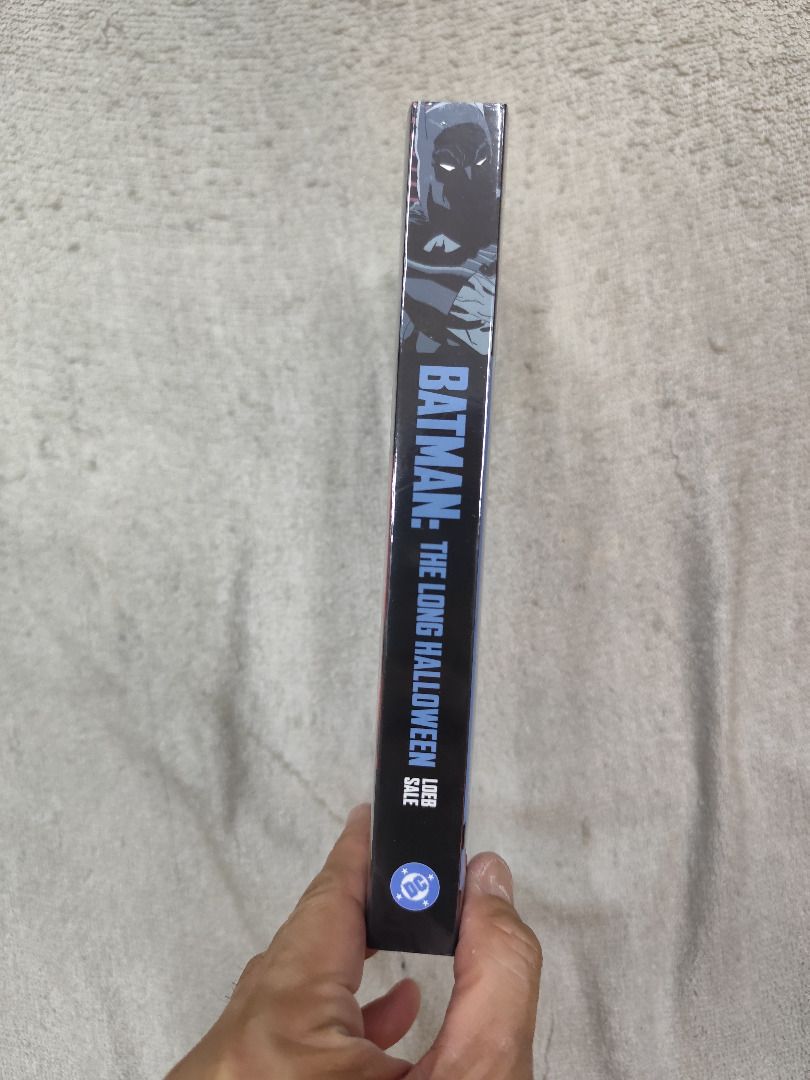 Batman: The Long Halloween (DC Comapct Comics) (Category: Comics & Manga) located in Quezon City. Submitted by carou14854 (Listing ID 1468405211, Image 3). Description: Personal collection. (with plastic jacket) RFS: Destash/Declutter MOP: GCash MOD: LBC, LBC-COP ✅ Buyer shoulders SF Am usually offline. Expect reply within 24 hours. May sms/text for faster transaction. No calls please..