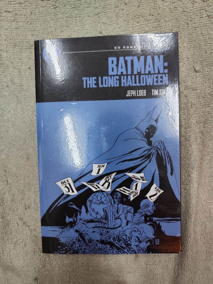 Batman: The Long Halloween (DC Comapct Comics) (Category: Comics & Manga) located in Quezon City. Submitted by carou14854 (Listing ID 1468405211, Image 1). Description: Personal collection. (with plastic jacket) RFS: Destash/Declutter MOP: GCash MOD: LBC, LBC-COP ✅ Buyer shoulders SF Am usually offline. Expect reply within 24 hours. May sms/text for faster transaction. No calls please..