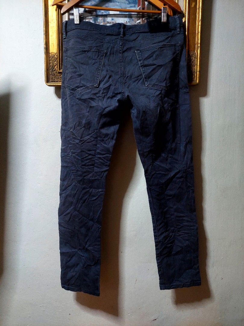 Bb brit pants (Category: Jeans) located in Santa Rosa. Submitted by roycerocus (Listing ID 1468328383, Image 2). Description: strechable skinny no issue.