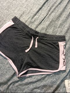 (Category: ) located in . Submitted by uhwhynot (Listing ID 1468455023, Image 1). Description: .