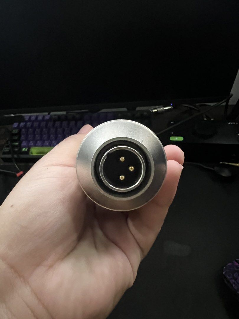 Behringer B-1 Studio Condenser Microphone (Used) (Category: Microphones) located in Quezon City. Submitted by rrzegg (Listing ID 1468402307, Image 3). Description: Excellent budget-friendly, large-diaphragm microphone perfect for home studios, vocals, podcasting, and acoustic instruments. Key Specs & Features * Capsule: Professional 1-inch gold-sputtered large-diaphragm condenser. * Polar Pattern: Cardioid pattern reduces unwanted background and 