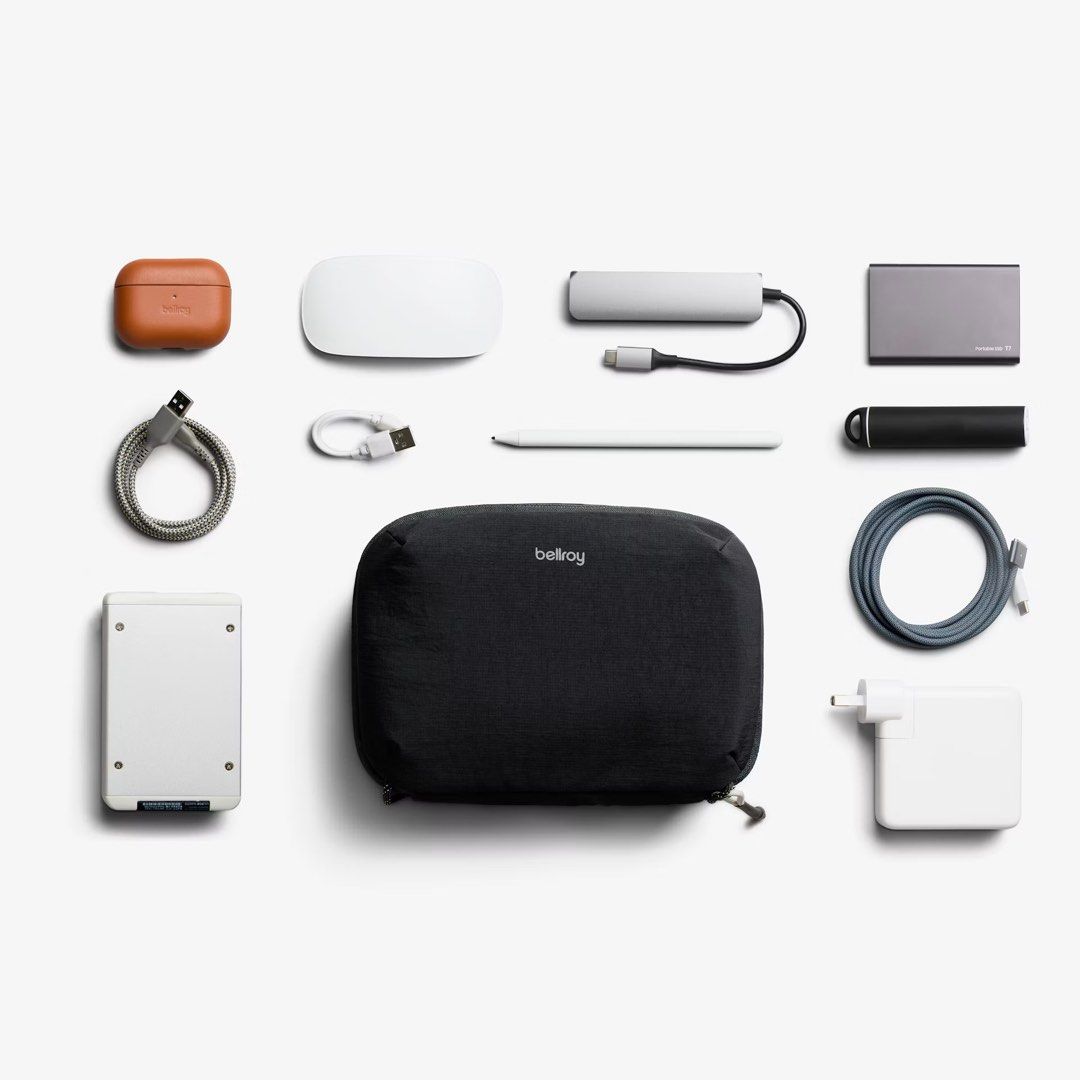 Bellroy Life Tech Kit (Category: Purses & Pouches) located in Mandaluyong City. Submitted by byestuff. (Listing ID 1468391892, Image 3). Description: Brand new Original price 3190.