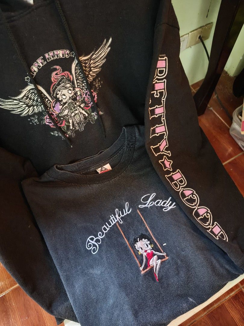 Betty Boop Bundle (Category: Hoodies) located in Toledo. Submitted by goldendogs (Listing ID 1468410208, Image 3). Description: Aspack / Bundle Medium - Large fits Dm for more.