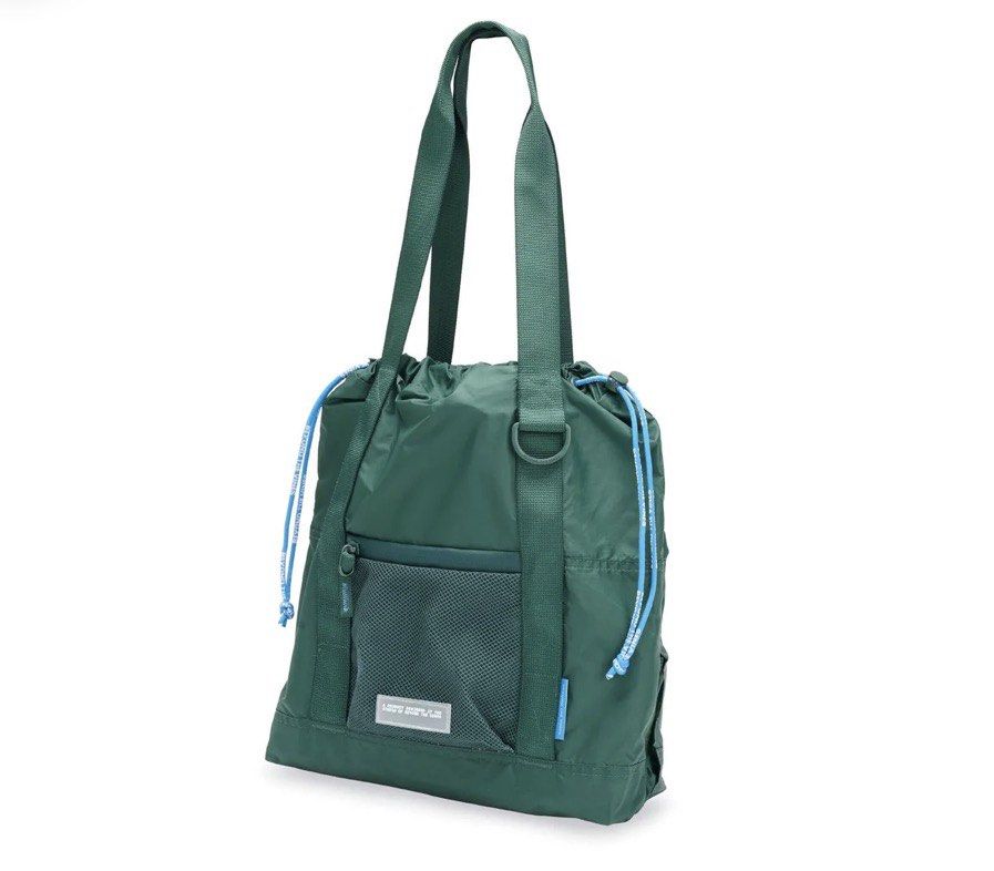 Beyond the vines parapack 001 forest (Category: Shoulder Bags) located in Paranaque City. Submitted by senseofstyle01 (Listing ID 1468365175, Image 1). Description: .