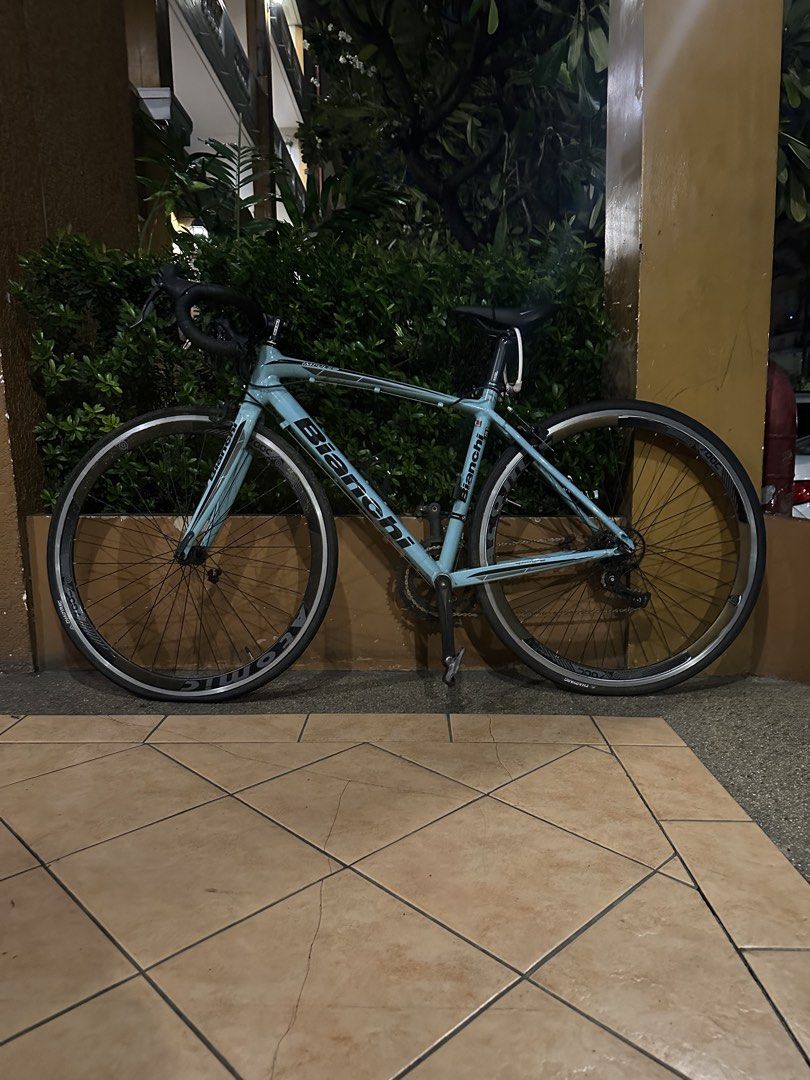 BIANCHI IMPULSO (Category: Bicycles) located in Marikina City. Submitted by livewithpurpose (Listing ID 1468462927, Image 2). Description: BIANCHI IMPULSO Lightweight alloy fork and lightweight alloy frame Size 50 Shimano Claris Rd Shimano Claris Fd Shimano Claris sti 2x8 Alloy crankset Bianchi Impulso lightweight alloy frame ₱24.5k.