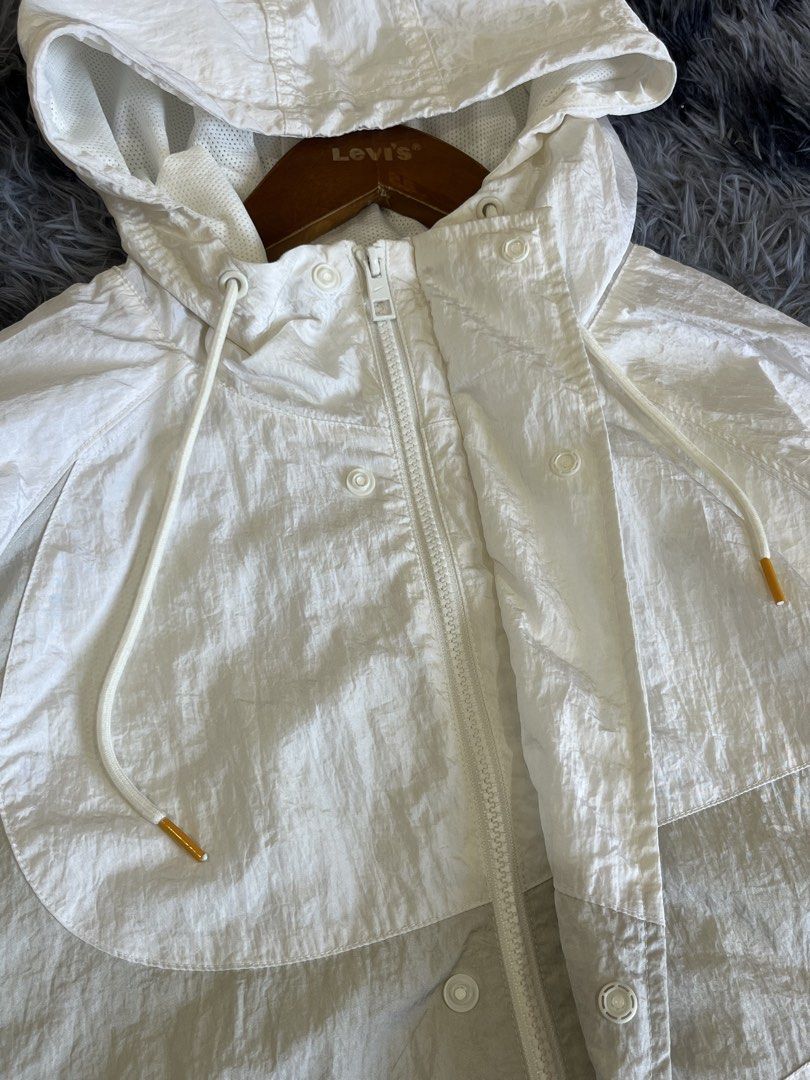 BIG SWOOSH WINDBREAKER (Category: Coats, Jackets and Outerwear) located in Manila. Submitted by cjcuevas_05 (Listing ID 1468410709, Image 3). Description: 📍Tanza Cavite Dimes: 26.5x28 See photo for details GCASH ONLI, can ship thru JnT/orange check out .