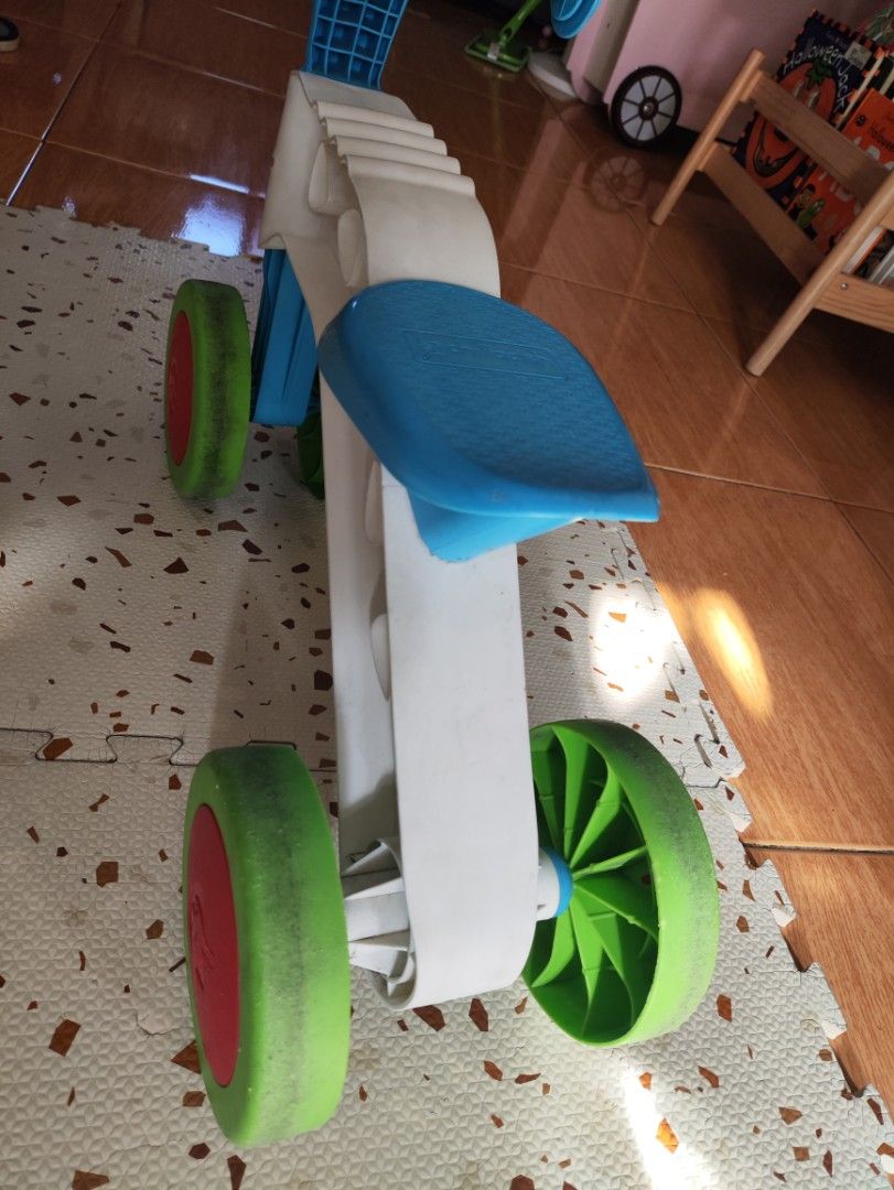 Bike for toddlers (Category: Infant Playtime) located in Taguig. Submitted by cleanupmomma (Listing ID 1468351785, Image 3). Description: Please take time to read ❤️ Original Chillafish Brand wyiwyg.