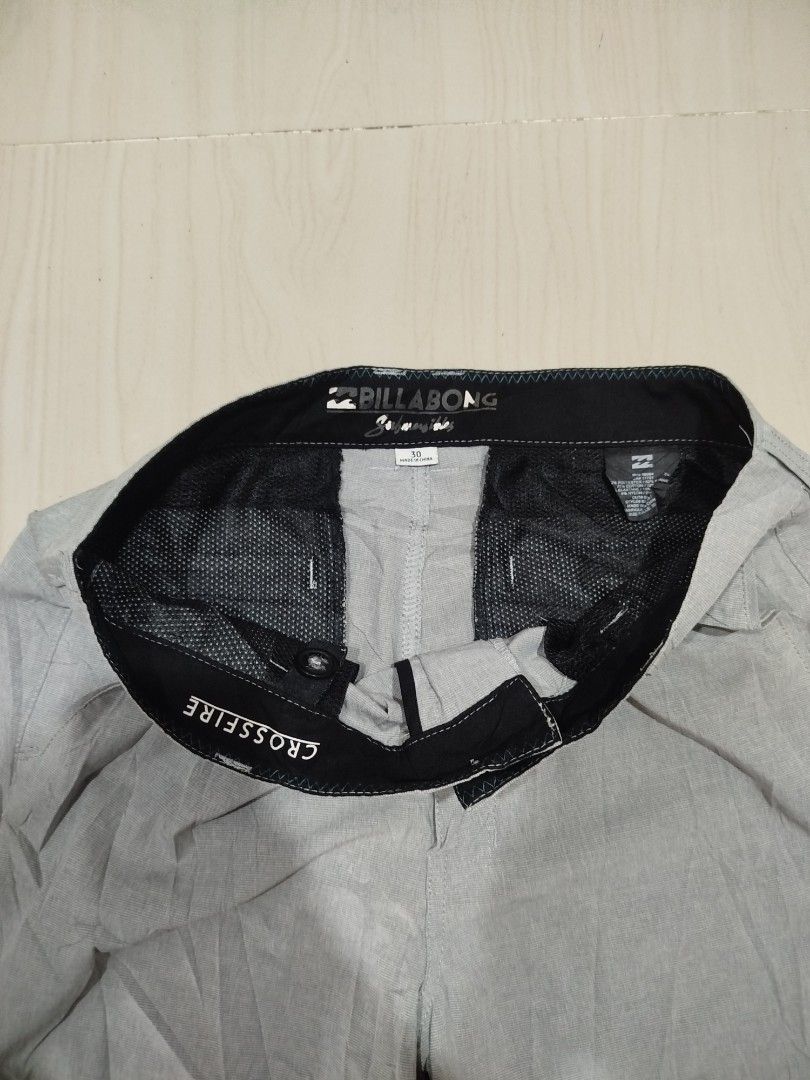 Billabong Crossfire Submersibles short (Category: Shorts) located in Aroroy. Submitted by dr0p-a-dr1p (Listing ID 1468329763, Image 3). Description: Waist: 30 can fit up to 32 Length: 20 - Brand: Billabong - Model: Crossfire Submersibles - Color: Gray - Size: 30 - Material: 4-way stretch fabric for maximum mobility - Closure: Button closure with zip fly - Pockets: Back pockets including one with a secure zip closure and Billabong woven label - Sp