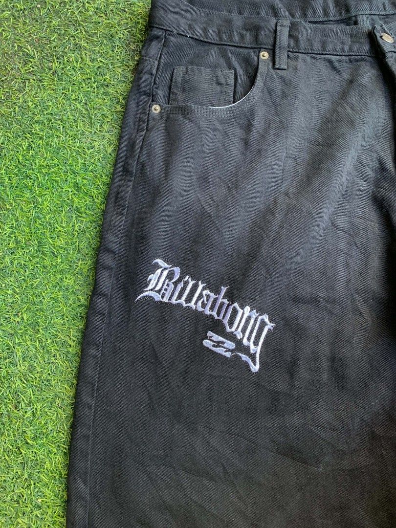 Billabong Embroidered Jort (Category: Shorts) located in Carmen. Submitted by fukqueazz (Listing ID 1468460693, Image 2). Description: Billabong W 38/ L 24/ LO 13 Good Condition Cut Tag No Issues 📍Cebu JnT Express Mop:Gcash.