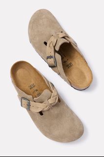 (Category: ) located in . Submitted by miqboutique (Listing ID 1468410330, Image 1). Description: .