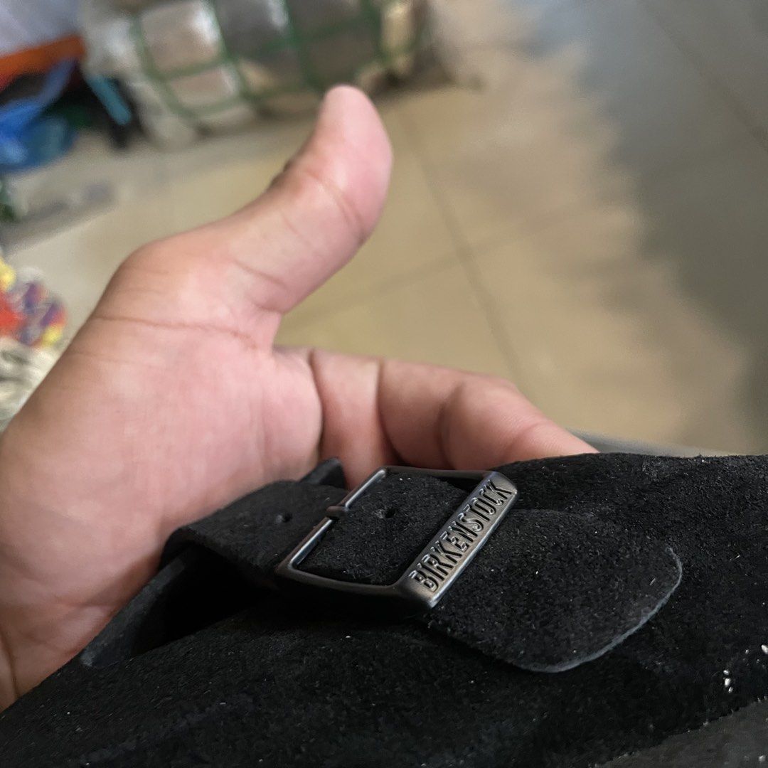 Birkenstock boston clogs (Category: Slippers & Slides) located in Iloilo. Submitted by nextwearco_ilo (Listing ID 1468333988, Image 3). Description: Birkenstock boston clogs Almost new 41 eur /8 us mens No flaws 3.5k.