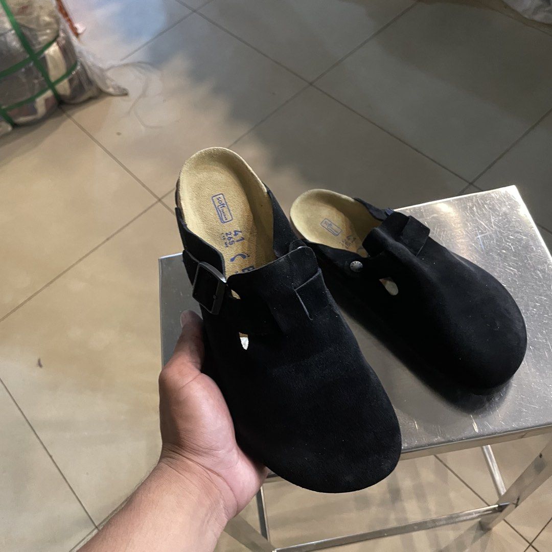 Birkenstock boston clogs (Category: Slippers & Slides) located in Iloilo. Submitted by nextwearco_ilo (Listing ID 1468333988, Image 2). Description: Birkenstock boston clogs Almost new 41 eur /8 us mens No flaws 3.5k.