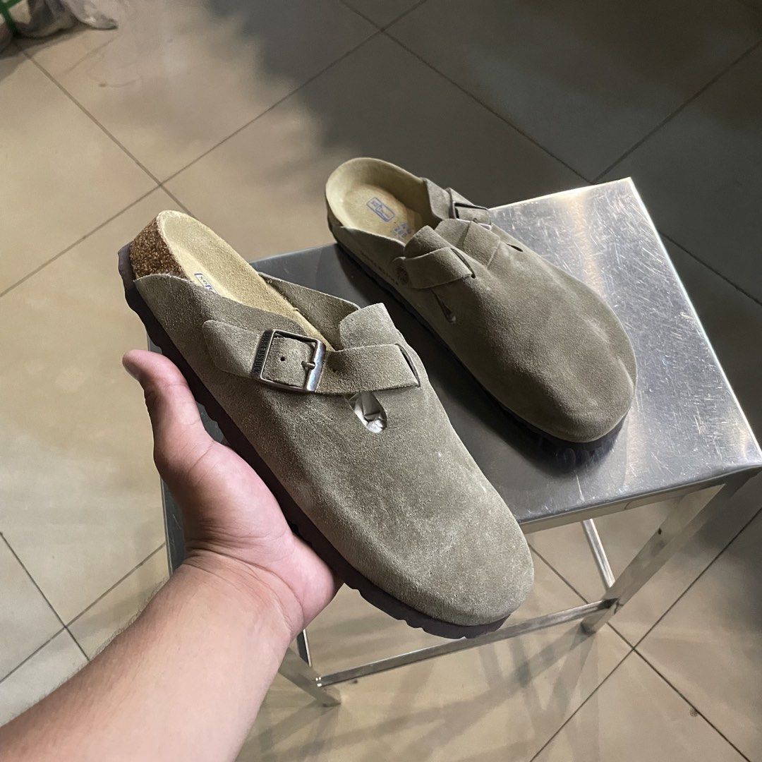 Birkenstock boston clogs (Category: Slippers & Slides) located in Iloilo. Submitted by nextwearco_ilo (Listing ID 1468334868, Image 1). Description: Birkenstock boston clogs Like new 44 eur / 10 -11 mens 3.3k.