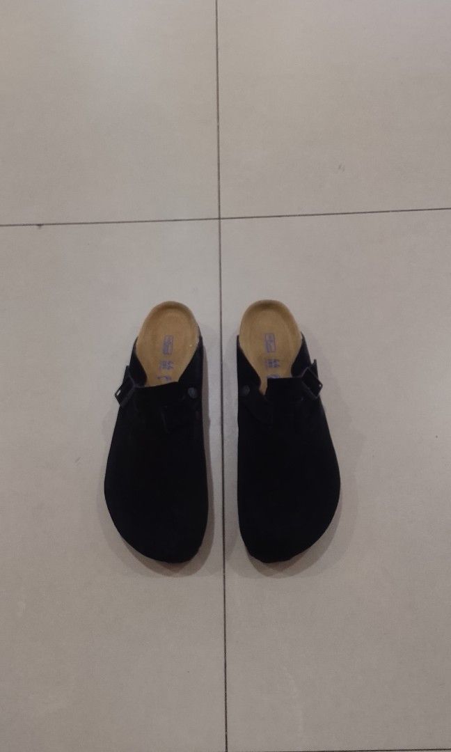 BIRKENSTOCK CLOGS SUEDE (Category: Slippers & Slides) located in Iloilo. Submitted by skerittt (Listing ID 1468361534, Image 1). Description: BIRKENSTOCK CLOGS SUEDE SIZE 44 NO FLAWS.