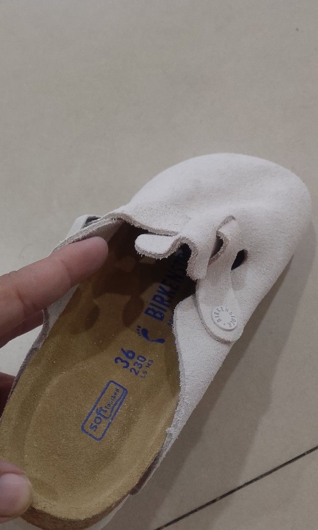BIRKENSTOCK CLOGS SUEDE (Category: Slippers and slides) located in Iloilo. Submitted by skerittt (Listing ID 1468433677, Image 2). Description: BIRKENSTOCK CLOGS SUEDE SIZE 36 NO FLAWS.