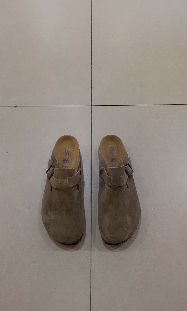 BIRKENSTOCK CLOGS SUEDE BOSTON (Category: Slippers & Slides) located in Iloilo. Submitted by skerittt (Listing ID 1468361921, Image 1). Description: BIRKENSTOCK CLOGS SUEDE BOSTON SIZE 44 NO FLAWS.