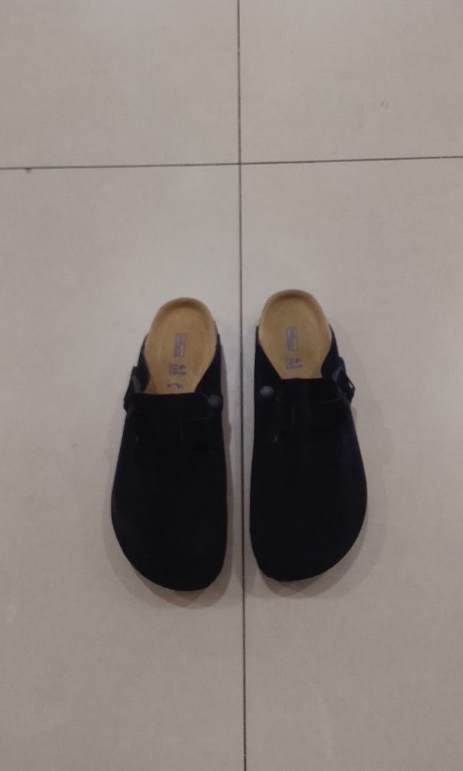 BIRKENSTOCK CLOGS SUEDE SIZE 41 (Category: Slippers & Slides) located in Iloilo. Submitted by skerittt (Listing ID 1468360946, Image 1). Description: BIRKENSTOCK CLOGS SUEDE SIZE 41 NO FLAWS.