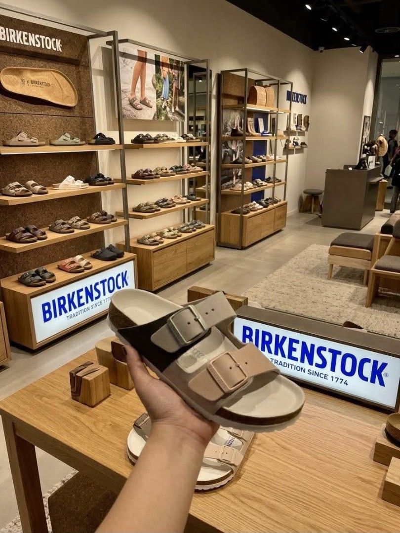 BIRKENSTOCK WOMEN (Category: Flats & Sandals) located in Angeles City. Submitted by truehawk_95a40c (Listing ID 1468291909, Image 1). Description: INVENTORY SA LE ❤️❤️ arizona split mineral rose 38/39 only Php 5999 available onhand & ready to ship.