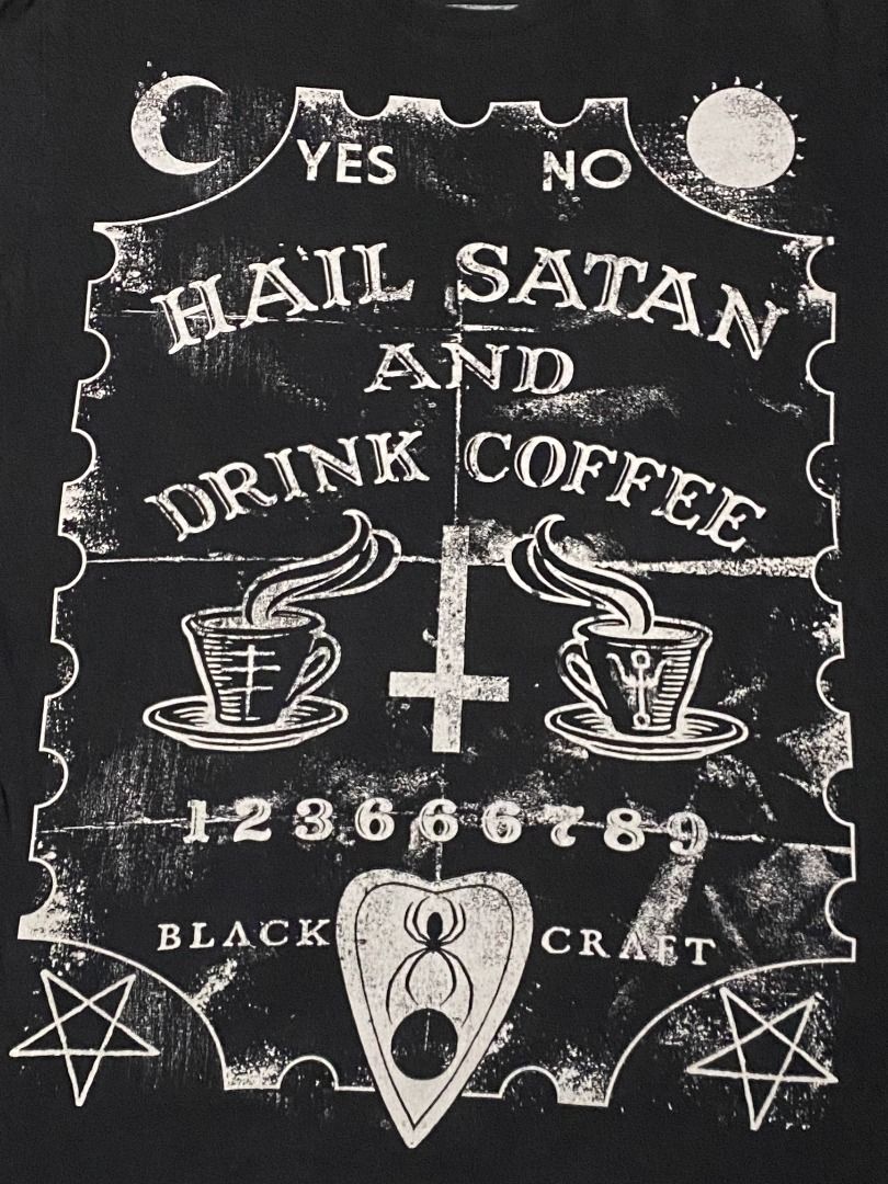 Black craft shirt (Category: Tshirts & Polo Shirts ) located in Las Pinas. Submitted by all_details_posted (Listing ID 1468420847, Image 3). Description: vintage style print cr 8/10.