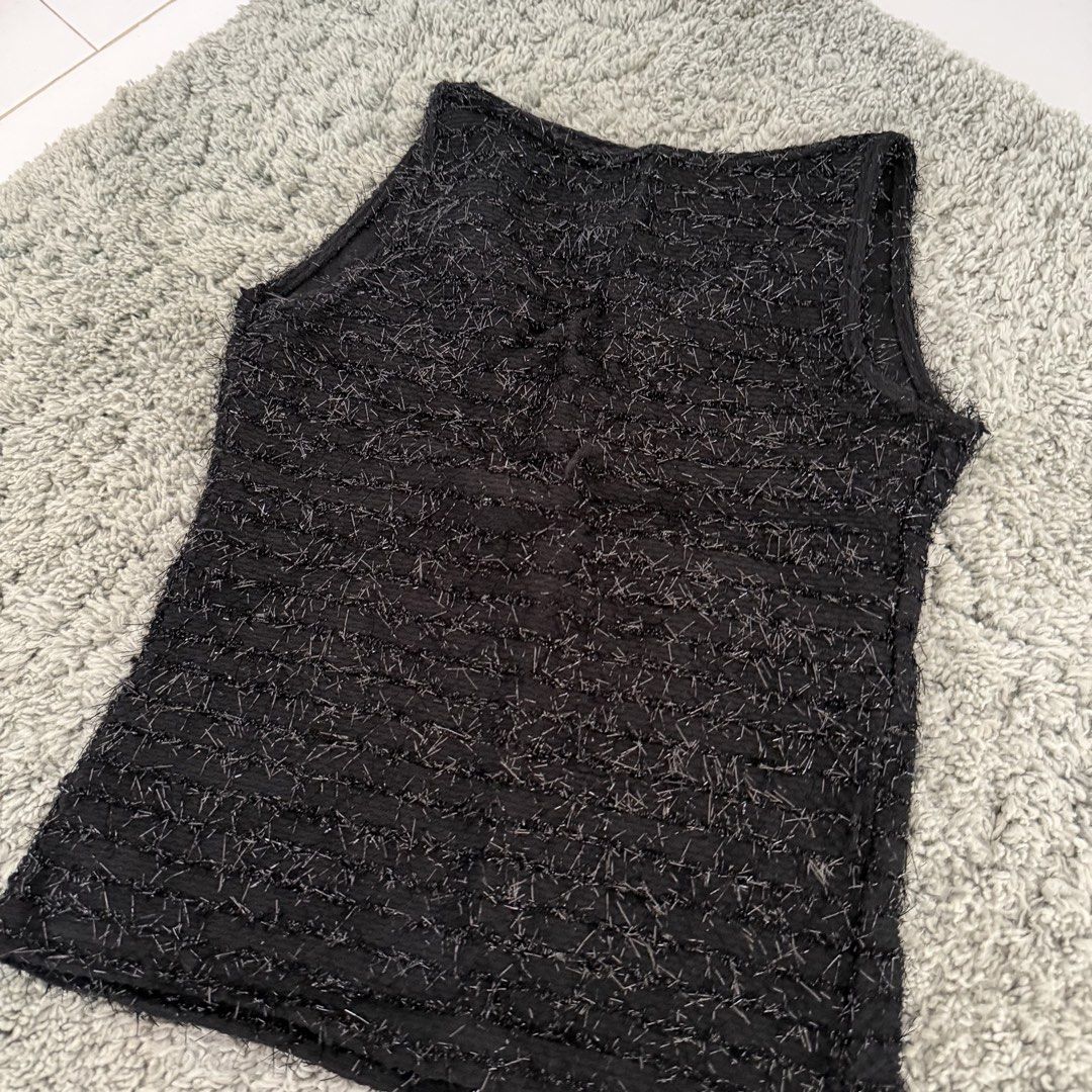 black glitter boat neck top (Category: Blouses) located in Cebu City. Submitted by sayonarasells (Listing ID 1468321281, Image 2). Description: xs-s.