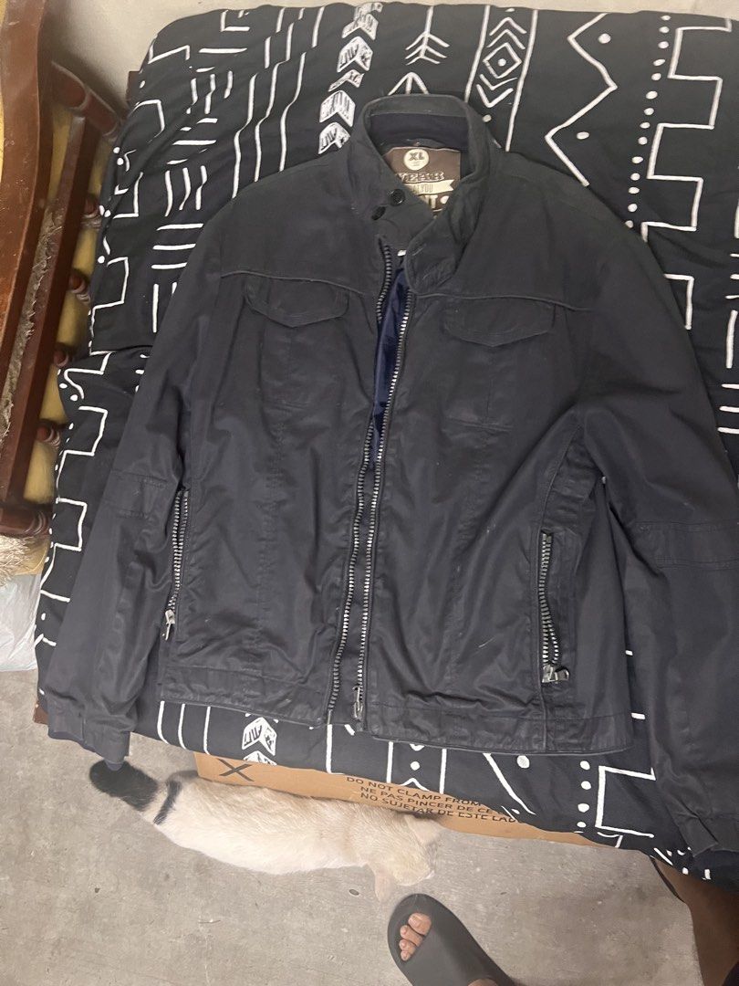 Black Jacket Size XL (Category: Coats, Jackets and Outerwear) located in Manila. Submitted by delacruzjo33043 (Listing ID 1468427865, Image 1). Description: Retro Jacket XL ORIGINAL URBAN BEHAVIOR BOUGHT IN CANADA Negotiable for sure buyer.