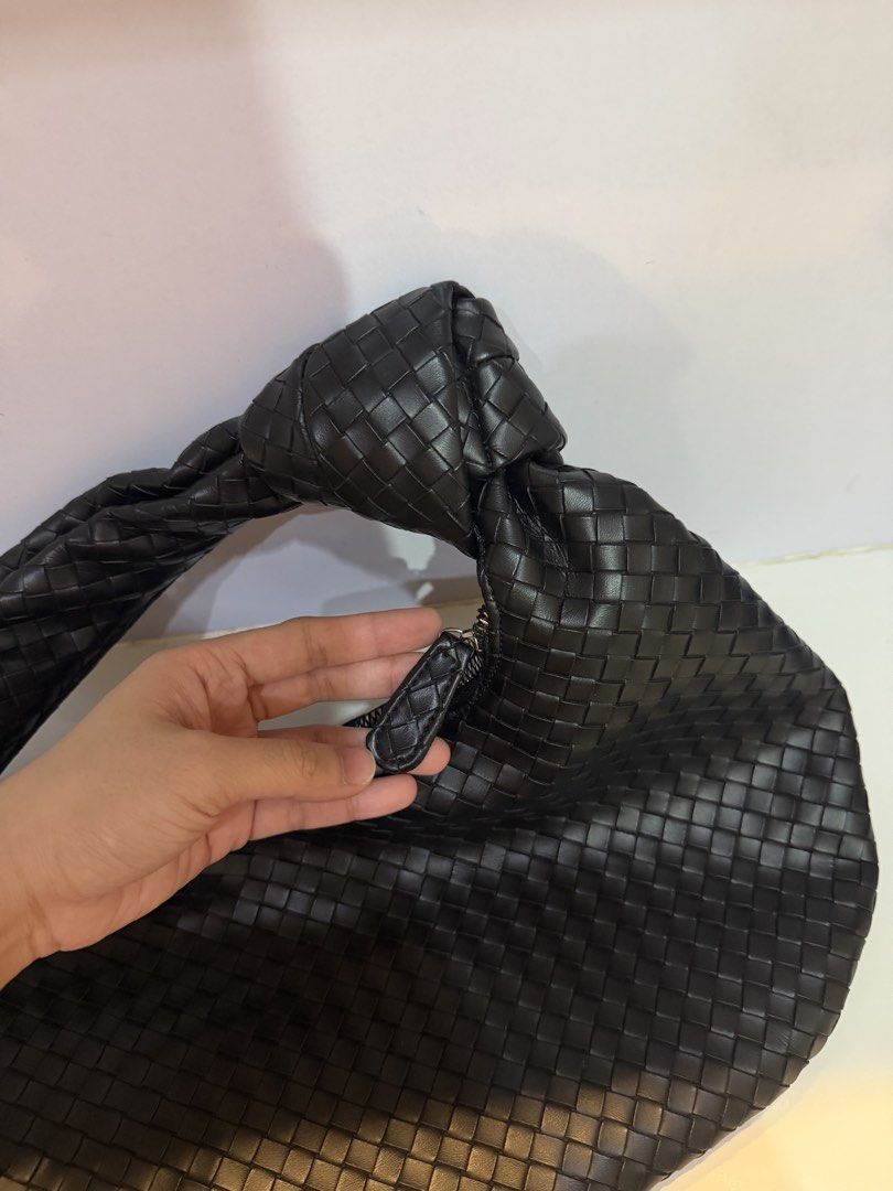 black woven leather shoulder bag (Category: Shoulder Bags) located in Iloilo. Submitted by youngrabbit.b5670d (Listing ID 1468381008, Image 2). Description: Preloved Used once With dust-bag.