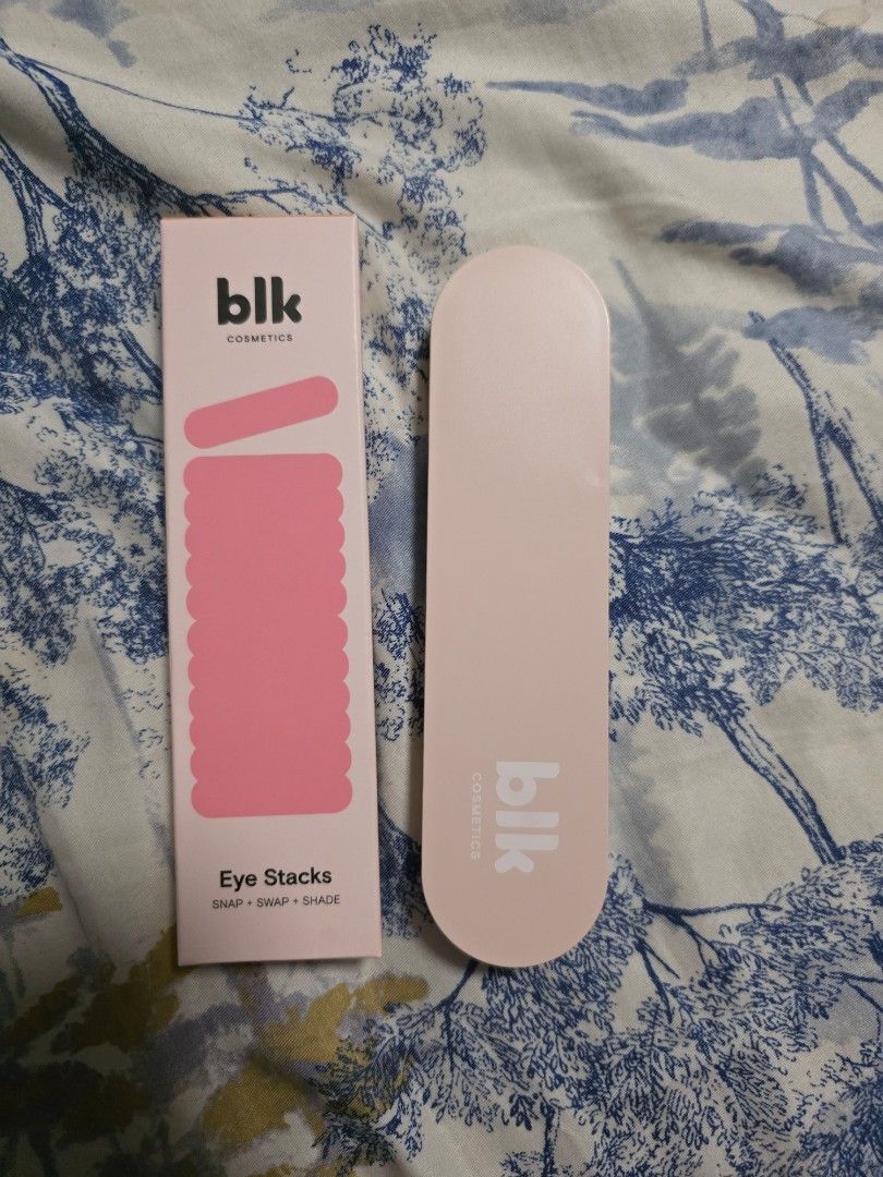 blk cosmetics eye stacks(desert suede) (Category: Makeup) located in Meycauayan. Submitted by ninyaaa (Listing ID 1468355299, Image 1). Description: - Includes box - Only used once to swatch the shade - RFS - wrong shade.