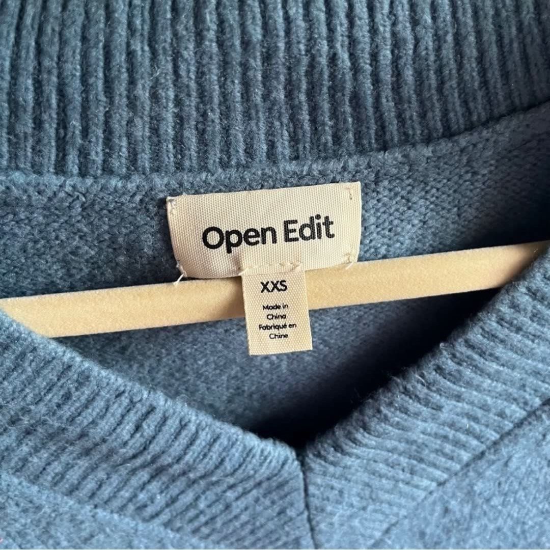 Blue Cotton Soft Sweater Longsleeve (Category: Longsleeves) located in Legazpi City. Submitted by hushedcry (Listing ID 1468460311, Image 2). Description: - got from US Nordstrom - soft cotton material 🤍 - xxs on tag but fits up to L frames; stretchy material 🛒 mop: gcash only 🚛 shipping via j&t express (sf c/o buyer) for inquiries, dont hesitate to send me a msg! 💌.