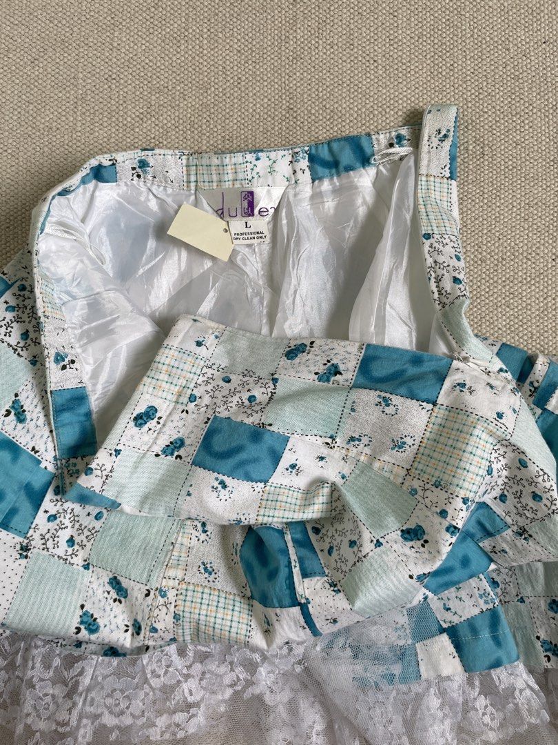 Blue Floral Patch Lace Skirt (Category: Skirts) located in Davao. Submitted by re.createph (Listing ID 1468443786, Image 3). Description: Waist: 26” Length: 26” .