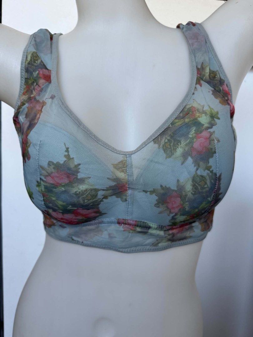 blue flower bra 36bc (Category: Undergarments & Loungewear) located in San Jose. Submitted by 99ners (Listing ID 1468379774, Image 1). Description: .