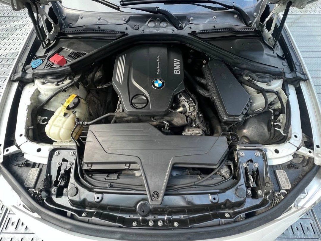 BMW 320D M‼️🔥 Auto (Category: Used Cars) located in Makati City. Submitted by maby_latido05 (Listing ID 1468357600, Image 3). Description: 2018 BMW 320D M Sport 2.0 AT Diesel with 400k worth of upgrades! 435K ALL-IN DP‼️🔥 (Chattel & Insurance included) 2yrs - 56,600 3yrs - 40,900 4yrs - 33,900 *Higher cashout will lower monthly payments FREE Transfer of Ownership FREE Detailing FREE Autoloan Processing FREE Full Vehicle Scanning ✅️ NO MILEAGE T