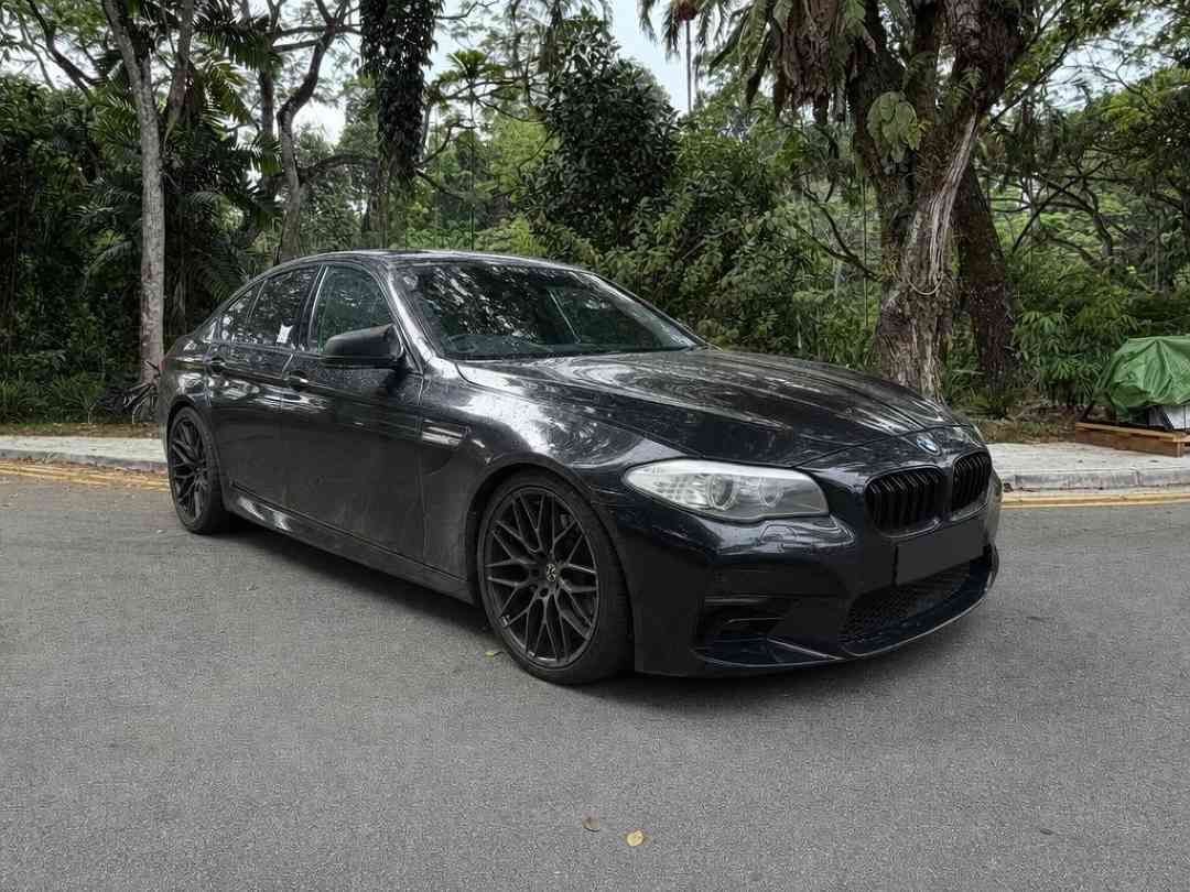 BMW 5 Series Sedan 523i (A) (Category: Used Cars) located in Singapore. Submitted by carousell_certified_partners (Listing ID 1464013954, Image 1). Description: Good condition! 100% full loan available! 100% phv loan available! Cheapest and lowest depreciation in the market! 1 of only 6 dealers in singapore to be awarded roll of honor by SGCM! Buy with confidence! In-house loan or bank loan available! Fast and easy loan approval! Features: 2.5l i