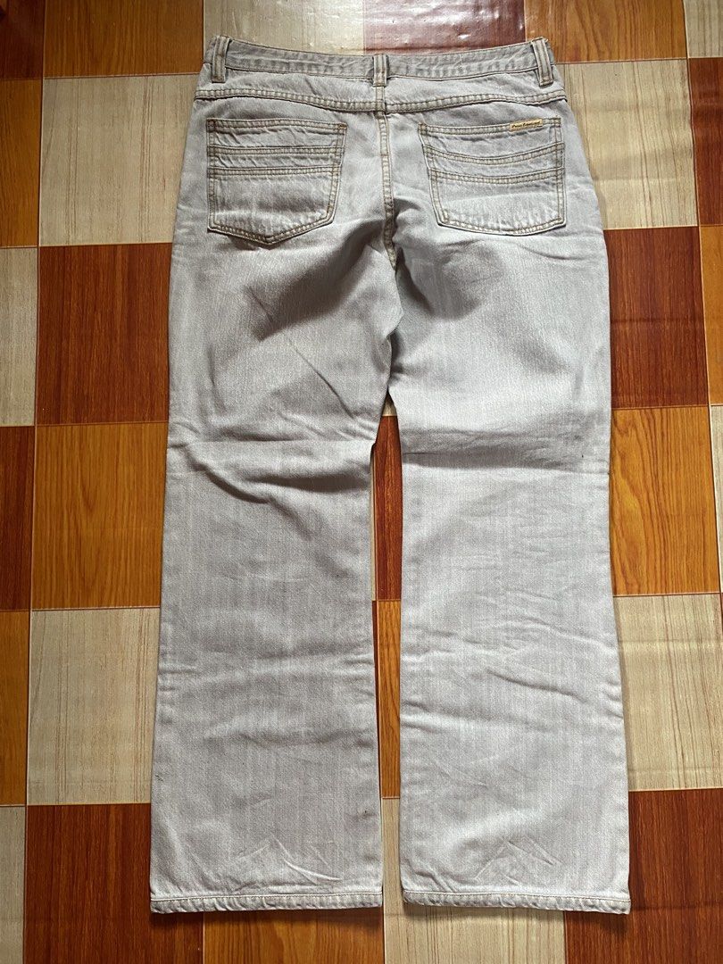 Bootcut Jeans (Category: Jeans) located in General Santos City (Dadiangas). Submitted by versatile__ (Listing ID 1468334641, Image 2). Description: Blue Force - Regular Bootcut Jeans Waist : 32 inches Length : 39 inches Thigh : 12 inches Hem : 9 inches Good Condition- Nine out Ten Color Rate -No Flaws! -Need Wash.