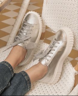 (Category: ) located in . Submitted by mielshop (Listing ID 1468365708, Image 1). Description: .