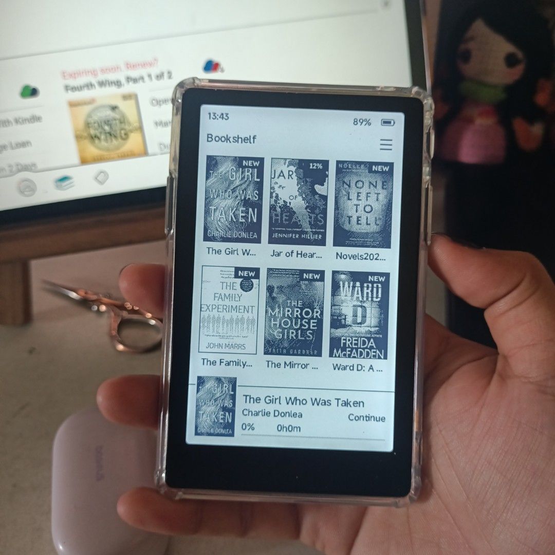 BRAND NEW - XTEINK X4 PRO (Category: E-Readers) located in Manila. Submitted by iheartcrochet.ph (Listing ID 1468337900, Image 2). Description: Xteink X4 Pro Condition: BRAND NEW - ₱5,300 only Inclusions: - crochet sleeve, clear case, 16gb SD card, pogo pin adaptor, magnetic rings, and screen protector Send me a message if interested 💌💌 📍Manila 🚛 J&T, Lalamove or Grab.