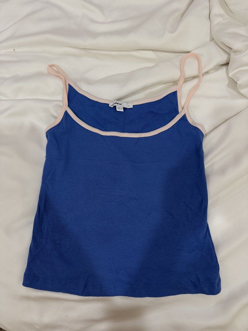 Brandnew Subdued Cami Tank Top (Category: Sleeveless) located in Quezon City. Submitted by emily_in_pariss (Listing ID 1468369189, Image 1). Description: Purchased for 1500!.