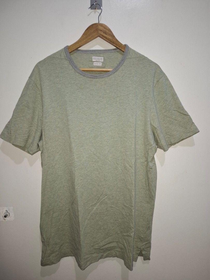 Bronello cucinelli (Category: Tshirts & Polo Shirts ) located in Tarlac. Submitted by christopher.24 (Listing ID 1468315895, Image 1). Description: excellent condition legit.