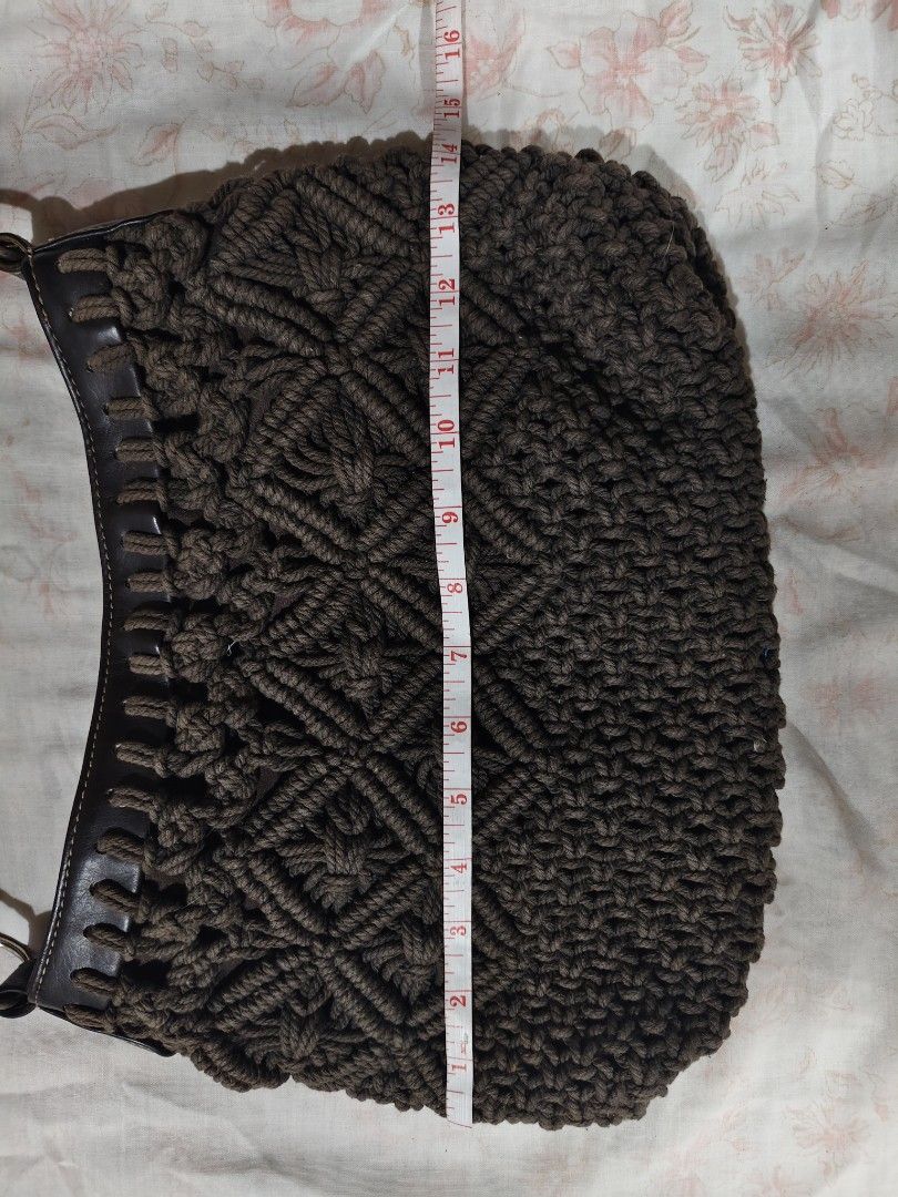 brown macramé cord knot pattern shoulder bag (Category: Shoulder Bags) located in Bulacan. Submitted by angel.decluttersx (Listing ID 1468402594, Image 2). Description: no issue L 10" W 13 & ½" not my style.