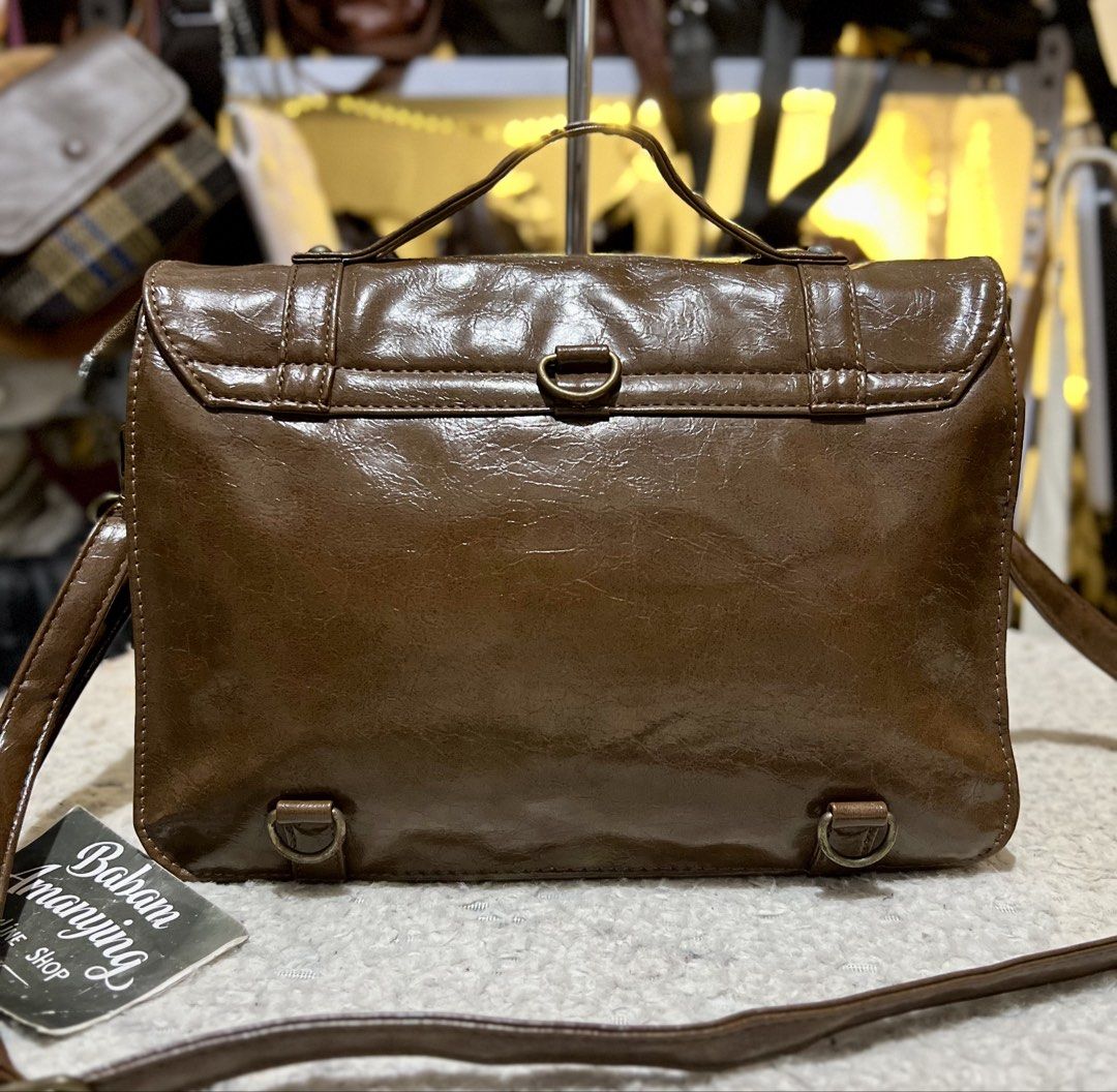 Brown Messenger Bag for Men (Category: Sling Bags) located in Rizal. Submitted by babamamanyingonlineshop (Listing ID 1468348482, Image 3). Description: .