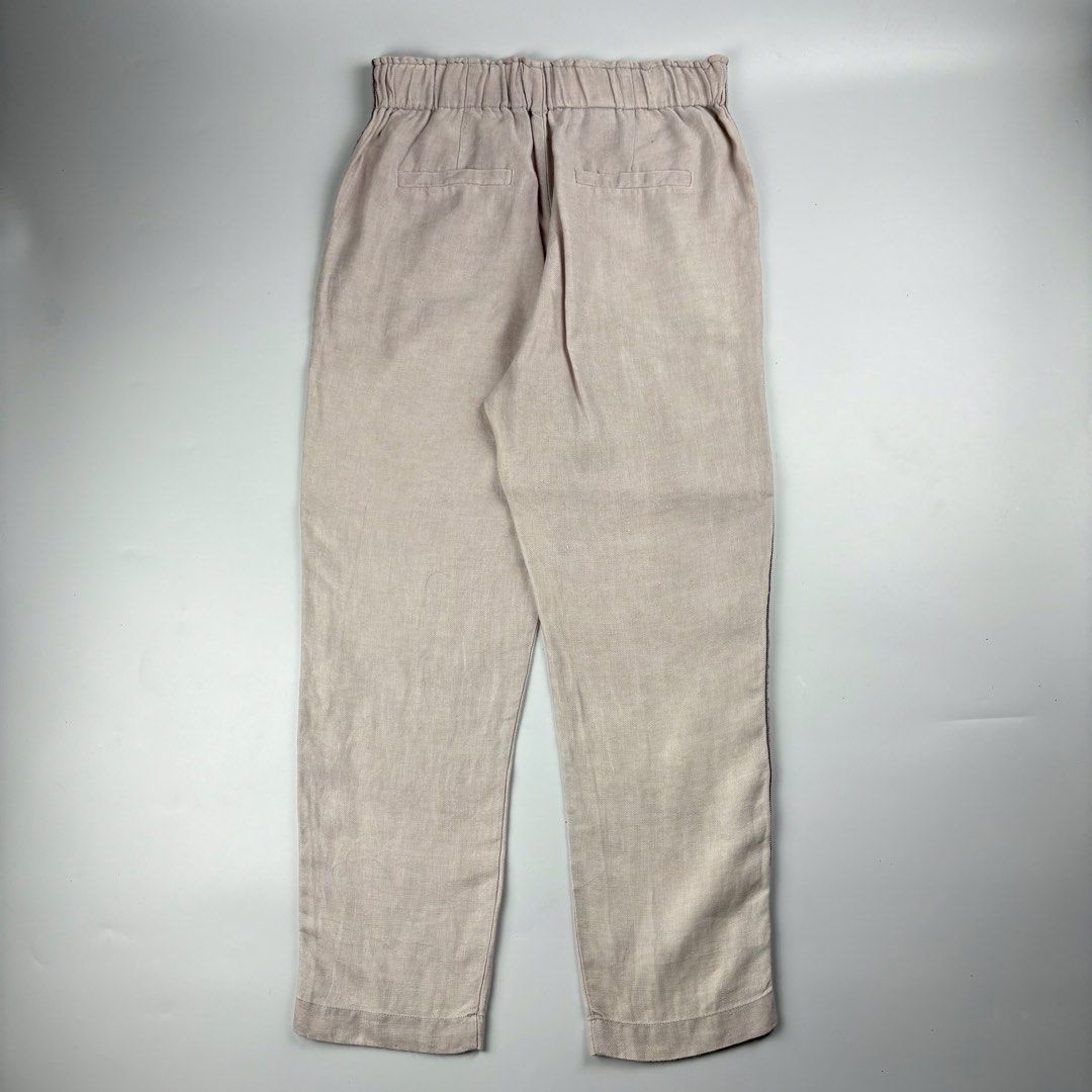 Brunello Cucinelli -Linen Pants (Category: Luxury Apparel) located in Bacolod City. Submitted by cast.archives (Listing ID 1468293999, Image 2). Description: Brunello Cucinelli -Linen Pants Waist:28-34" Length: 37" Inseam: 26" Leg opening: 7" Condition: Excellent Flaw: Normal sign of wear and need wash.