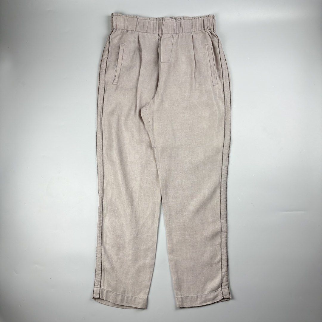 Brunello Cucinelli -Linen Pants (Category: Luxury Apparel) located in Bacolod City. Submitted by cast.archives (Listing ID 1468293999, Image 1). Description: Brunello Cucinelli -Linen Pants Waist:28-34" Length: 37" Inseam: 26" Leg opening: 7" Condition: Excellent Flaw: Normal sign of wear and need wash.