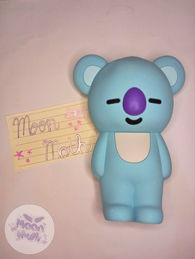 BT21 KOYA Silicon Pencil Case (Category: K-Wave Merchandise) located in Mabalacat. Submitted by moonmothxx (Listing ID 1468361066, Image 1). Description: OG PRICE is around 3.90 dollars, can be used as a pencil case, wallet, or can also just be displayed Condition is 8/10! 💚 ( ｡⁠◕⁠‿⁠‿⁠◕⁠｡⁠) FLAWS: Minimal white spots/discoloration dm me here or on fb, same acc name if interested!.