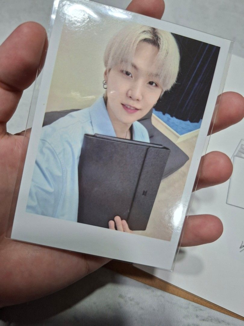 BTS Suga Making Log Black Note and Cover Set Photocard (Category: K-Wave Merchandise) located in Vigan. Submitted by fenrear (Listing ID 1468296414, Image 2). Description: - Official BTS Suga Making Log and Photocard - Stored in a protective sleeve, clean condition overall mod: jnt or lbc.