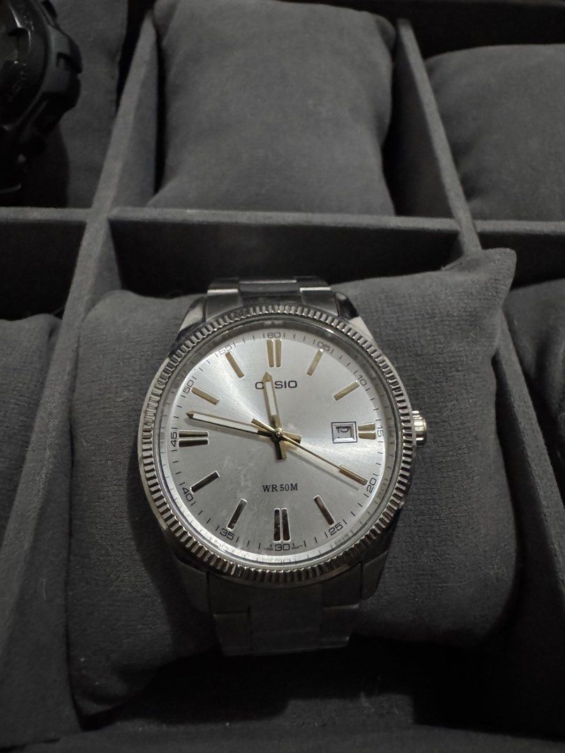 Bulova / Spinnaker / Casio TAKE ALL (Category: Luxury Watches) located in Manila. Submitted by jeromepsg12 (Listing ID 1468299137, Image 3). Description: - Brand/Model: Bulova Chronoprecision Datejust - Dial: Gold tone with diamond hour markers - Bezel & Crystal: Fluted bezel with sapphire crystal .